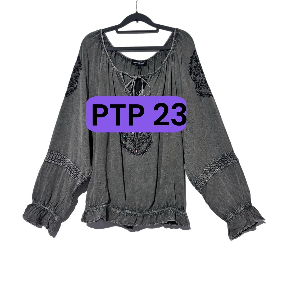 Chic Gray Embroidered Boho Blouse - Picture 7 of 8
